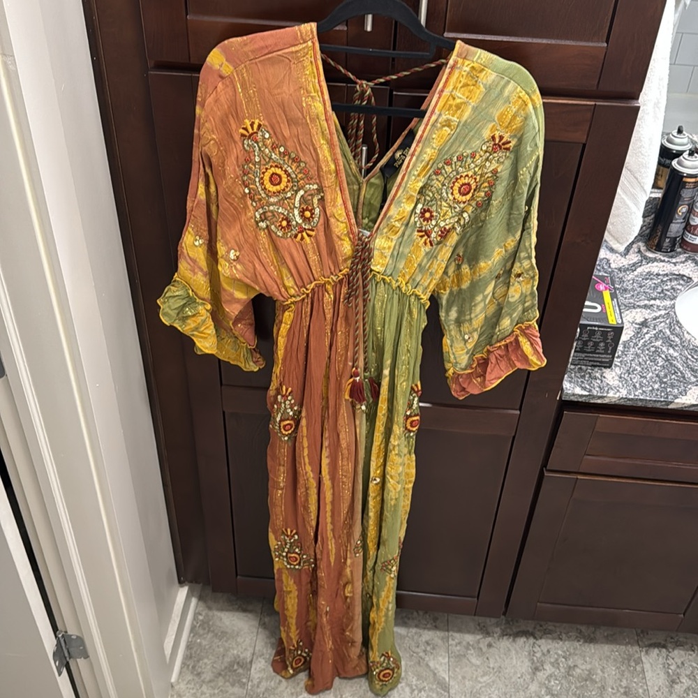 Embroider and beaded maxi dress - Picture 3 of 5